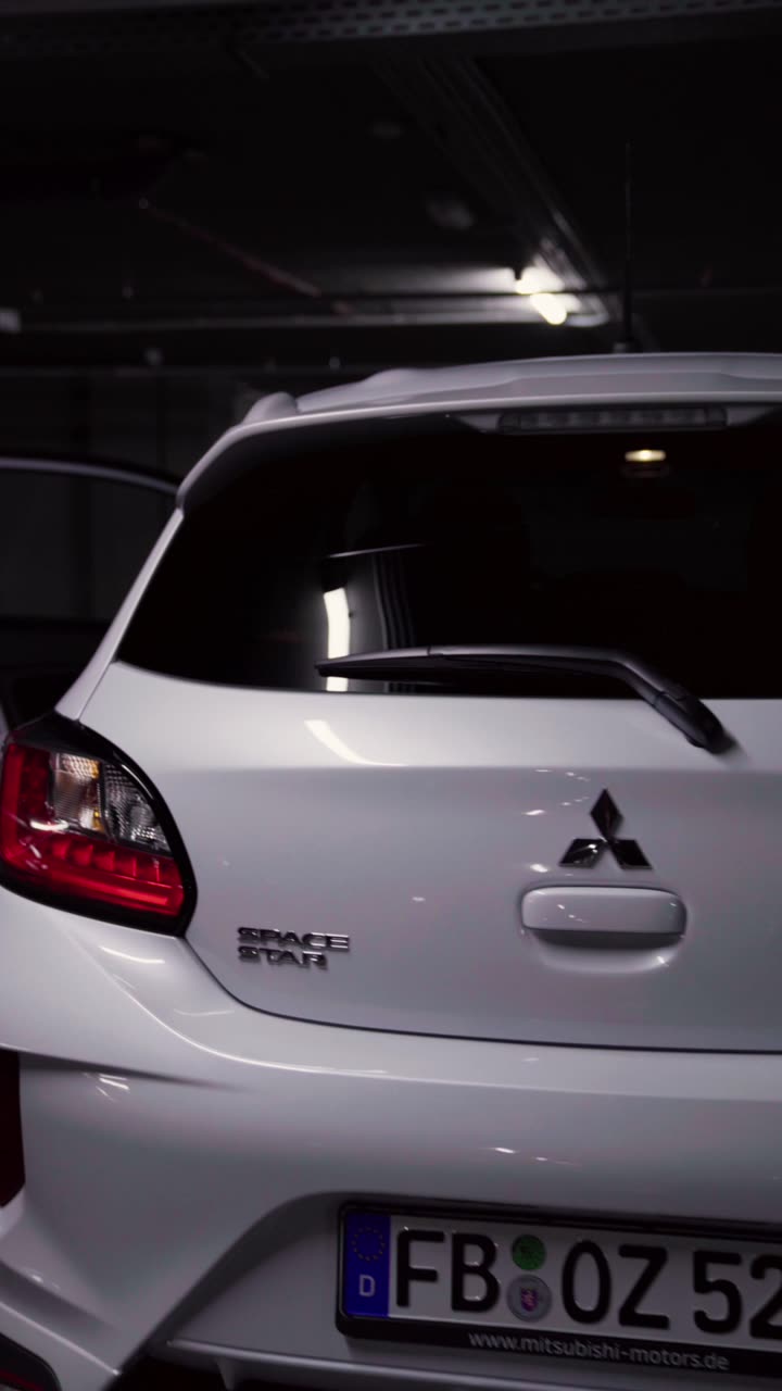 Mitsubishi Reel